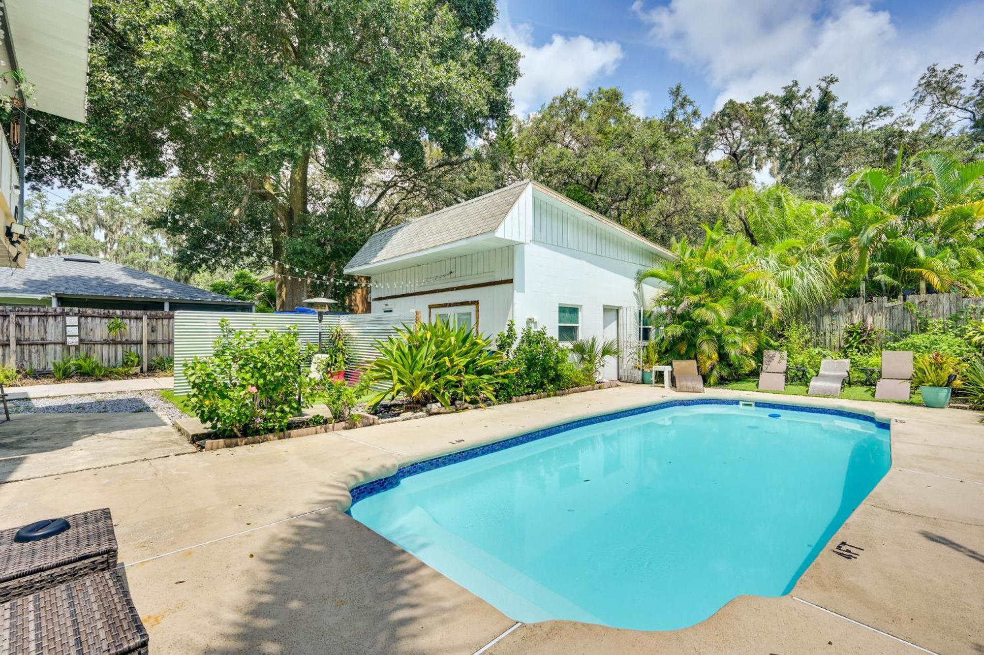 Holiday home Spacious About 5 Mi To Beaches Tampa
