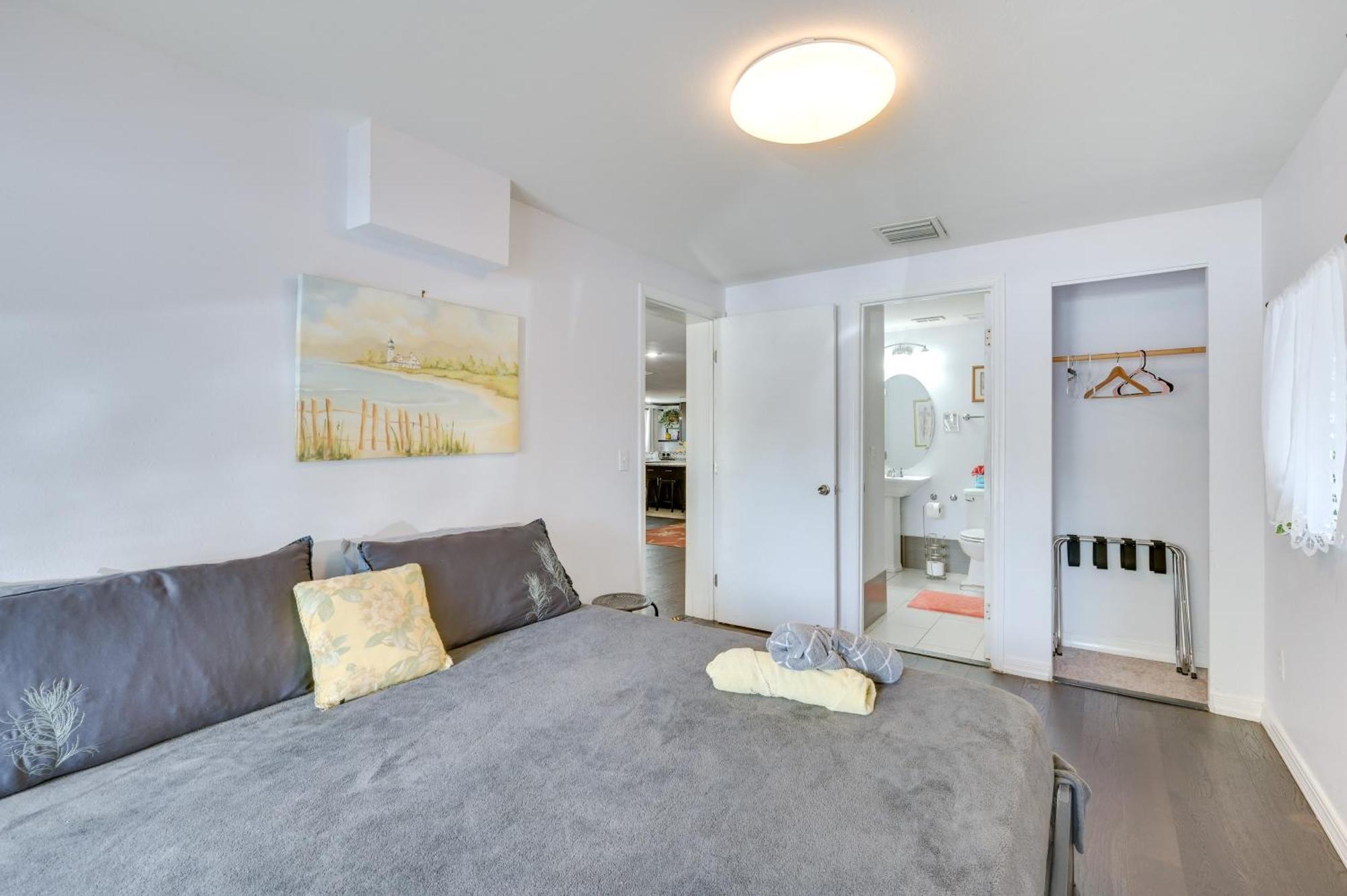Spacious About 5 Mi To Beaches Holiday home Tampa
