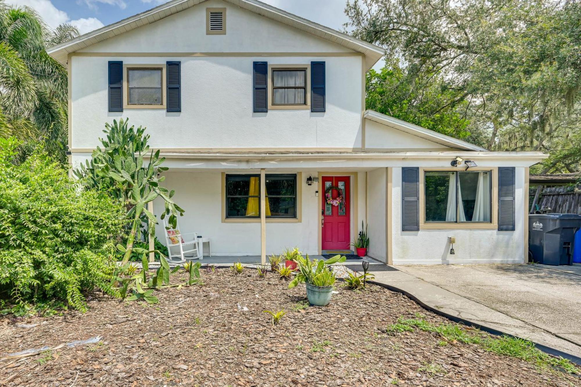 Spacious About 5 Mi To Beaches * Tampa