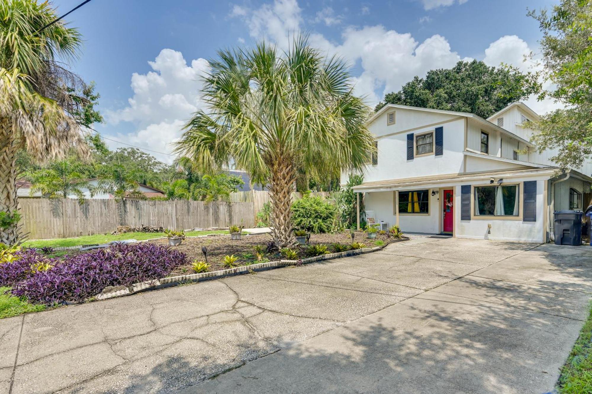 Spacious About 5 Mi To Beaches * Tampa